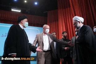 دکتر رئیسی در اجلاس رؤسای دانشگا‌ها، پژوهشگاه‌ها و پارک‌های علم و فناوری:
دانشگاه به عنوان اتاق فکر دولت تمام توان خود را برای ارتقای بهره‌وری در کشور به کار گیرد 7